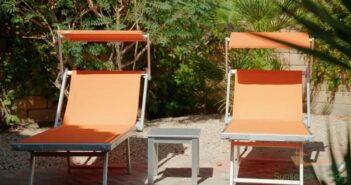 Palm Springs Hotels Can Create Comfortable Poolside Areas With Affordable Italian Sun Beds