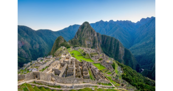 Inca Rail 4-Day “Must-See” Tours: Sacred Valley, Machu Picchu & Rainbow Mountain